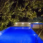 Villa Tanja Sutivan