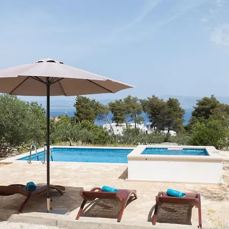 Villa Tanja Sutivan
